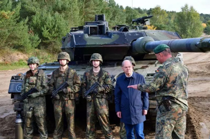Germania va trimite Ucrainei tancuri principale de lupta Leopard, confirma Olaf Scholz
