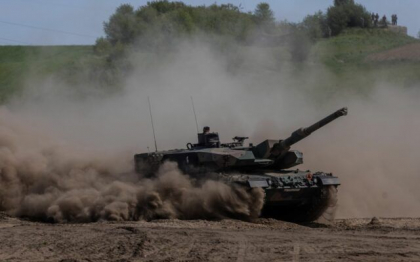 Polonia va trimite Ucraina alte 60 de tancuri modernizate: „Incercam sa avem un rol conducator prin puterea exemplului” Polonia va trimite Ucraina alte 60 de tancuri modernizate: „Incercam sa avem un rol conducator prin puterea exemplului”