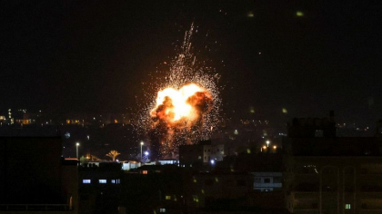 Israelul raspunde tirurilor de rachete trase din Fasia Gaza, cel putin 10 palestinieni au fost ucisi Israelul raspunde tirurilor de rachete trase din Fasia Gaza, cel putin 10 palestinieni au fost ucisi