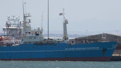 Un vapor rusesc sosit in Cape Town e suspectat ca va fi folosit de Moscova pentru explorarea de minerale in Antarctica protejata - FOTO Un vapor rusesc sosit in Cape Town e suspectat ca va fi folosit de Moscova pentru explorarea de minerale in Antarctica protejata - FOTO