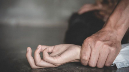 A violat doua fete. Un tanar - condamnat la 8 ani de inchisoare. Procuratura: „Se ascunde de oamenii legii, este anuntat in cautare” A violat doua fete. Un tanar - condamnat la 8 ani de inchisoare. Procuratura: „Se ascunde de oamenii legii, este anuntat in cautare”