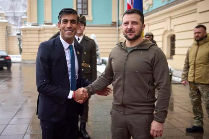 Premierul britanic: Trimiterea de avioane in Ucraina ar necesita „luni” sau „ani” de pregatire
Premierul britanic: Trimiterea de avioane in Ucraina ar necesita „luni” sau „ani” de pregatire