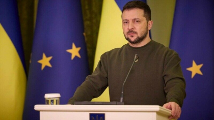 Volodimir Zelenski: „Daca rusii cuceresc Bahmut, vor dori sa mearga mai departe. Le va oferi un avantaj”
Volodimir Zelenski: „Daca rusii cuceresc Bahmut, vor dori sa mearga mai departe. Le va oferi un avantaj”