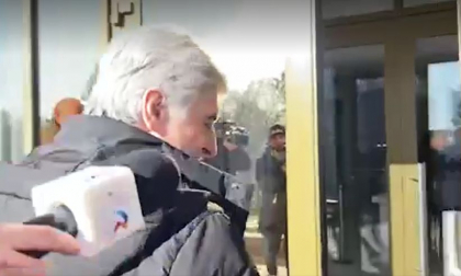 Sedinta secreta la Presedintie? Mai multi ministri - surprinsi intrand in institutie: „-Urmeaza remanieri, sunteti pregatiti sa plecati? - Oricand”  - VIDEO