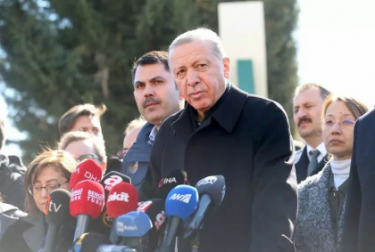 Erdogan: Autoritatile turce vor lua masuri impotriva celor implicati in jafuri in regiunile afectate de cutremure
Erdogan: Autoritatile turce vor lua masuri impotriva celor implicati in jafuri in regiunile afectate de cutremure