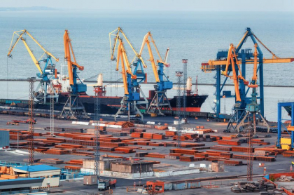 Mariupol, unul dintre cele mai mari porturi din Ucraina, in ruina totala sub ocupatia rusa - FOTO Mariupol, unul dintre cele mai mari porturi din Ucraina, in ruina totala sub ocupatia rusa - FOTO