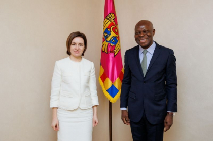 Situatia de pe piata muncii din Moldova - discutata de sefa statului si directorul General al Organizatiei Internationale a Muncii, aflat la Chisinau- FOTO Situatia de pe piata muncii din Moldova - discutata de sefa statului si directorul General al Organizatiei Internationale a Muncii, aflat la Chisinau- FOTO