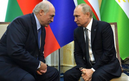 Belarus spune ca se va alatura ofensivei Rusiei in Ucraina „doar” daca va fi atacata
Belarus spune ca se va alatura ofensivei Rusiei in Ucraina „doar” daca va fi atacata