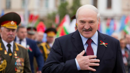 Lukasenko il invita pe Biden in Belarus pentru a pune capat razboiului. „Chiar si Putin va veni la Minsk”
Lukasenko il invita pe Biden in Belarus pentru a pune capat razboiului. „Chiar si Putin va veni la Minsk”