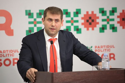 The Guardian: Facebook a permis oligarhului moldovean Ilan Sor sa difuzeze reclame care indeamna la revolte impotriva guvernului prooccidental din Moldova The Guardian: Facebook a permis oligarhului moldovean Ilan Sor sa difuzeze reclame care indeamna la revolte impotriva guvernului prooccidental din Moldova