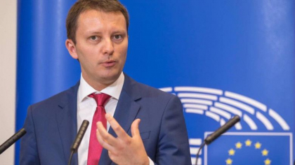 Europarlamentar, despre investirea noului Guvern, la Chisinau: „Uniunea Europeana va continua sa ofere sprijin Republicii Moldova” Europarlamentar, despre investirea noului Guvern, la Chisinau: „Uniunea Europeana va continua sa ofere sprijin Republicii Moldova”