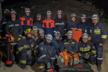 Salvatorii moldoveni care au participat la misiuni de salvare in Turcia au ajuns acasa. Cum au fost intampinati acestia la trecerea de frontiera - FOTO Salvatorii moldoveni care au participat la misiuni de salvare in Turcia au ajuns acasa. Cum au fost intampinati acestia la trecerea de frontiera - FOTO