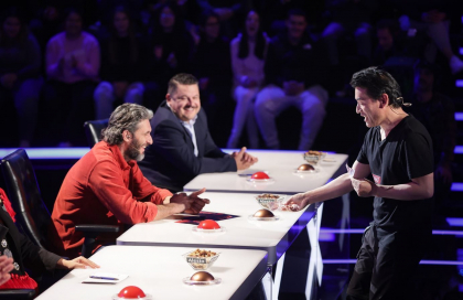 Keiichi Iwasaki, japonezul care l-a facut pe Dragos Bucur sa-si schimbe parerea despre magie, la Romanii au talent - VIDEO Keiichi Iwasaki, japonezul care l-a facut pe Dragos Bucur sa-si schimbe parerea despre magie, la Romanii au talent - VIDEO