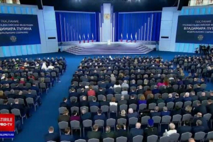 Putin sustine ca Rusia va produce arme mai bune decat occidentalii: „Stiti cu totii expresia 'tunuri inainte de unt'” Putin sustine ca Rusia va produce arme mai bune decat occidentalii: „Stiti cu totii expresia 'tunuri inainte de unt'”