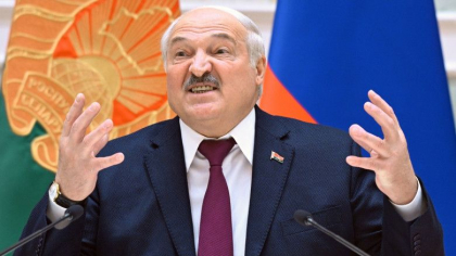 Lukasenko isi face o armata de 150 de mii de luptatori voluntari. „Fiecare om, nu doar barbat, ar trebui sa stie sa foloseasca armele”