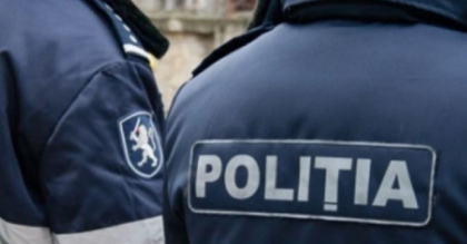 Ultima ora. Perchezitii in masinile si birourile unor politisti de patrulare: sunt banuiti ca ar fi luat mita de la soferi