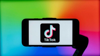Comisia Europeana interzice angajatilor sa foloseasca aplicatia chineza TikTok. Care este motivul Comisia Europeana interzice angajatilor sa foloseasca aplicatia chineza TikTok. Care este motivul