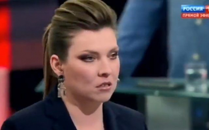 Nou derapaj la televiziunea rusa de stat unde se vorbeste despre asasinarea lui Joe Biden: „Presedintele Putin poate fi amenintat in asa fel?”. Propaganda s-a indignat ca Rusia l-a lasat pe presedintele SUA sa mearga in Ucraina