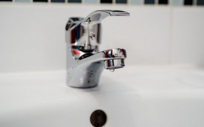 3,5 milioane de italieni risca sa ramana fara apa de la robinet din cauza secetei. Stratul de zapada din regiunile alpine sa scade din ce in ce mai mult. Fluviul Po inregistreaza fluxuri sub minimul istoric
3,5 milioane de italieni risca sa ramana fara apa de la robinet din cauza secetei. Stratul de zapada din regiunile alpine sa scade din ce in ce mai mult. Fluviul Po inregistreaza fluxuri sub minimul istoric