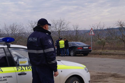 Politia intensifica masurile de supraveghere si control pe drumurile nationale: De astazi mai multe echipaje vor patrula in toata tara Politia intensifica masurile de supraveghere si control pe drumurile nationale: De astazi mai multe echipaje vor patrula in toata tara