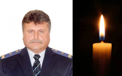 Zi de doliu la Serviciul Vamal. A murit inspectorul principal de la vama Giurgiulesti, Carapascal Andrian. Acesta avea 53 de ani Zi de doliu la Serviciul Vamal. A murit inspectorul principal de la vama Giurgiulesti, Carapascal Andrian. Acesta avea 53 de ani