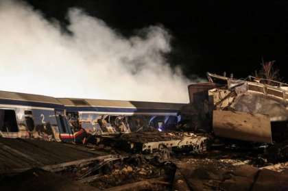 32 de morti si 85 de raniti dupa ce doua trenuri s-au ciocnit in Grecia. Spitalele din Salonic si Atena sunt in alerta - FOTO/VIDEO 32 de morti si 85 de raniti dupa ce doua trenuri s-au ciocnit in Grecia. Spitalele din Salonic si Atena sunt in alerta - FOTO/VIDEO