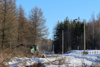 Finlanda a inceput sa ridice un gard metalic de 200 de kilometri la frontiera cu Rusia. Granita dintre cele doua tari se intinde pe 1.340 de kilometri - FOTO Finlanda a inceput sa ridice un gard metalic de 200 de kilometri la frontiera cu Rusia. Granita dintre cele doua tari se intinde pe 1.340 de kilometri - FOTO