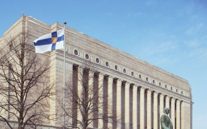 Parlamentul Finlandei a adoptat proiectul de lege care deschide calea aderarii la NATO
Parlamentul Finlandei a adoptat proiectul de lege care deschide calea aderarii la NATO