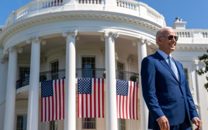 Presedintelui Biden i-a fost extirpata o leziune a celei mai frecvente forme de cancer de piele, anunta medicul Casei Albe: ”S-a vindecat frumos”
Presedintelui Biden i-a fost extirpata o leziune a celei mai frecvente forme de cancer de piele, anunta medicul Casei Albe: ”S-a vindecat frumos”