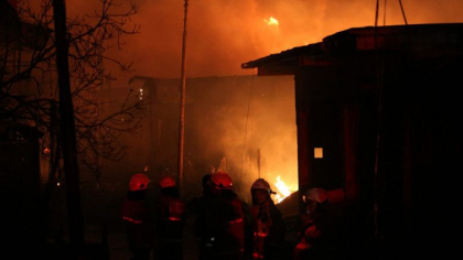 Incendiu urias la un depozit de combustibil din Indonezia. Cel putin 16 morti - VIDEO Incendiu urias la un depozit de combustibil din Indonezia. Cel putin 16 morti - VIDEO