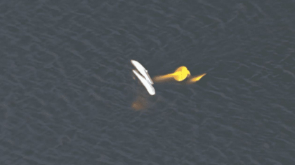 Doua avioane s-au ciocnit in zbor si s-au prabusit intr-un lac din Florida Doua avioane s-au ciocnit in zbor si s-au prabusit intr-un lac din Florida
