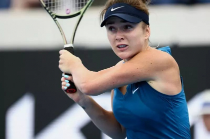 Sportivi ucraineni il omagiaza pe soldatul care ar fi fost executat de trupele rusesti. Svitolina, Usik sau Mudrik au strigat „Slava Ucrainei” - VIDEO