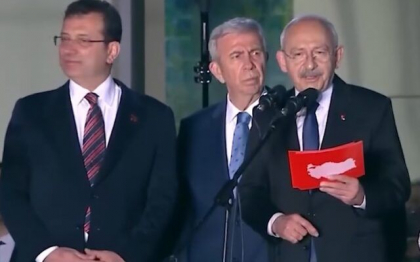 Candidatul unic al opozitiei din Turcia, Kemal Kilicdaroglu, dat pentru prima oara invingator in fata presedintelui Recep Tayyip Erdogan, in doua sondaje pentru scrutinul prezidential din 14 mai
Candidatul unic al opozitiei din Turcia, Kemal Kilicdaroglu, dat pentru prima oara invingator in fata presedintelui Recep Tayyip Erdogan, in doua sondaje pentru scrutinul prezidential din 14 mai