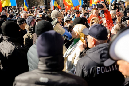 Deputatul PAS, Radu Marian, le multumeste politistilor:  "Au dejucat planurile membrilor gruparilor criminale, gruparii Sor provocatorilor si agentilor straini rusi sa creeze haos si violenta"