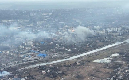 Lupte crancene pentru controlul centrului orasului Bahmut
Lupte crancene pentru controlul centrului orasului Bahmut