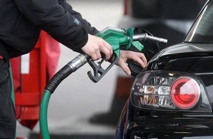 Benzina se scumpeste, iar motorina se ieftineste. Noile preturi stabilite de ANRE la carburanti - FOTO Benzina se scumpeste, iar motorina se ieftineste. Noile preturi stabilite de ANRE la carburanti - FOTO