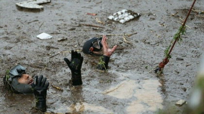 Turcia, lovita de inundatii in zonele devastate de cutremure. 10 persoane au murit Turcia, lovita de inundatii in zonele devastate de cutremure. 10 persoane au murit