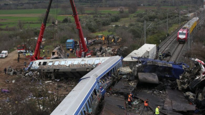 Traficul feroviar din Grecia va fi reluat treptat din 22 martie. Circulatia trenurilor a fost intrerupta dupa accidentul cu 57 de morti Traficul feroviar din Grecia va fi reluat treptat din 22 martie. Circulatia trenurilor a fost intrerupta dupa accidentul cu 57 de morti