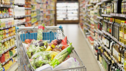 Cadavru gasit intr-un carucior de cumparaturi, in fata unui magazin alimentar, in California Cadavru gasit intr-un carucior de cumparaturi, in fata unui magazin alimentar, in California