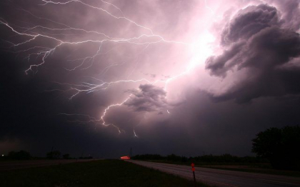 O „dubla furtuna” loveste Statele Unite: „Pericol de inundatii considerabile in California”. Zboruri anulate si intreruperi ale furnizarii de energie
O „dubla furtuna” loveste Statele Unite: „Pericol de inundatii considerabile in California”. Zboruri anulate si intreruperi ale furnizarii de energie