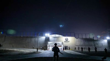 1.310 ani de inchisoare, pedeapsa primita de un membru al unei temute bande din El Salvador. Ce a facut barbatul 1.310 ani de inchisoare, pedeapsa primita de un membru al unei temute bande din El Salvador. Ce a facut barbatul