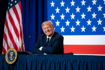 Donald Trump va putea reveni pe YouTube: Incepand de astazi, canalul nu mai este supus restrictiilor Donald Trump va putea reveni pe YouTube: Incepand de astazi, canalul nu mai este supus restrictiilor