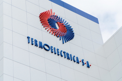 Ar fi primit 30 mii de dolari de la un agent economic, pentru a nu include in raportul de audit neregulile gasite. Doi angajati de la Termolectrica - cercetati in stare de libertate Ar fi primit 30 mii de dolari de la un agent economic, pentru a nu include in raportul de audit neregulile gasite. Doi angajati de la Termolectrica - cercetati in stare de libertate