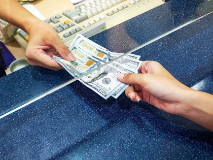 Curs valutar BNM pentru 18 martie. Cat costa astazi un euro si un dolar - FOTO