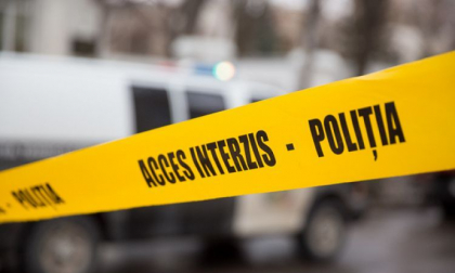 Un barbat - retinut pentru 72 de ore dupa ce a anuntat politia ca ar fi amplasat pe o strada din capitala un obiect explozibil. Alerta s-a dovedit a fi falsa