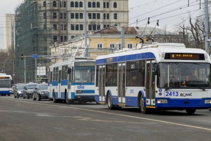 In atentia calatorilor! In itinerarul rutei de troleibuz nr. 35, se stabileste o noua statie de asteptare a transportului public - FOTO