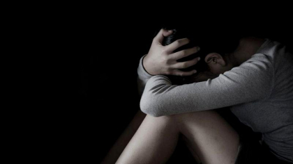 O exploata sexual pe iubita sa si o impunea sa fure bunuri de la locul ei de munca. Un tanar - condamnat la 5 ani si 6 luni de inchisoare O exploata sexual pe iubita sa si o impunea sa fure bunuri de la locul ei de munca. Un tanar - condamnat la 5 ani si 6 luni de inchisoare