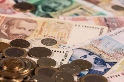 Bulgaria vrea sa creasca salariul minim la 940 leva (480 euro). Ce tari din UE au salariul minim sub 1.000 de euro
