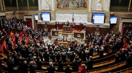 Guvernul lui Macron s-a salvat. Cele doua motiuni de cenzura, in criza declansata de reforma pensiilor, au picat Guvernul lui Macron s-a salvat. Cele doua motiuni de cenzura, in criza declansata de reforma pensiilor, au picat