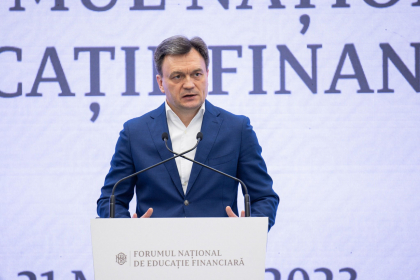 Prim-ministru, la Forumul National de Educatie Financiara: „Asta ne va ajuta sa educam o clasa care intelege bine ce inseamna resursa si modul in care aceasta poate fi utilizata cat mai eficient - FOTO